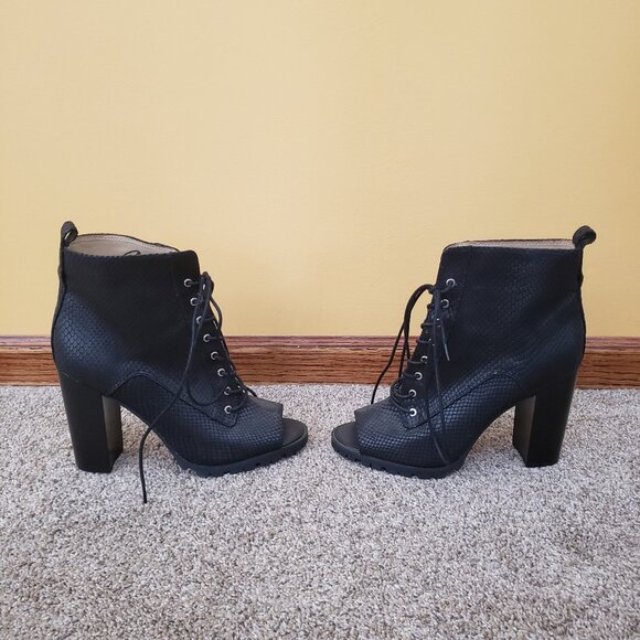 NWOT Katy Perry Ankle Boot - Picture 4 of 6
